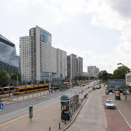 Slominskiego 5 Ii With Balcony By Renters