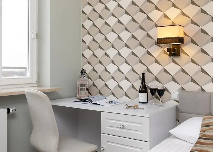 Slominskiego 5 Ii With Balcony By Renters Apartment