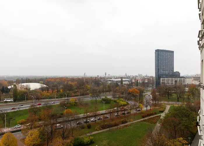 Slominskiego 5 Ii With Balcony By Renters *