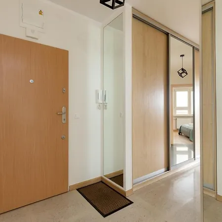 Slominskiego 5 Ii With Balcony By Renters 公寓 *