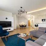 Apartment Slominskiego 5 Ii With Balcony By Renters *